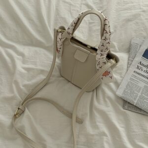 Lace Decor Portable Mini Shoulder Bag